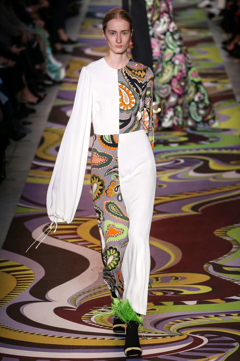 Fashion Week Milan Fall/Winter 2017 look 19 from the Pucci collection womenswear