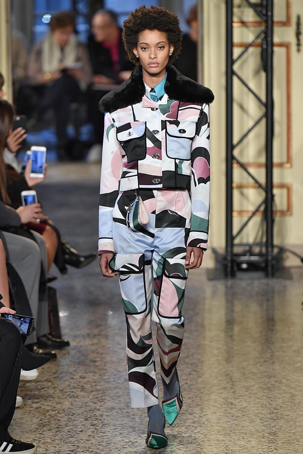Fashion Week Milan Fall/Winter 2018 look 9 from the Pucci collection womenswear