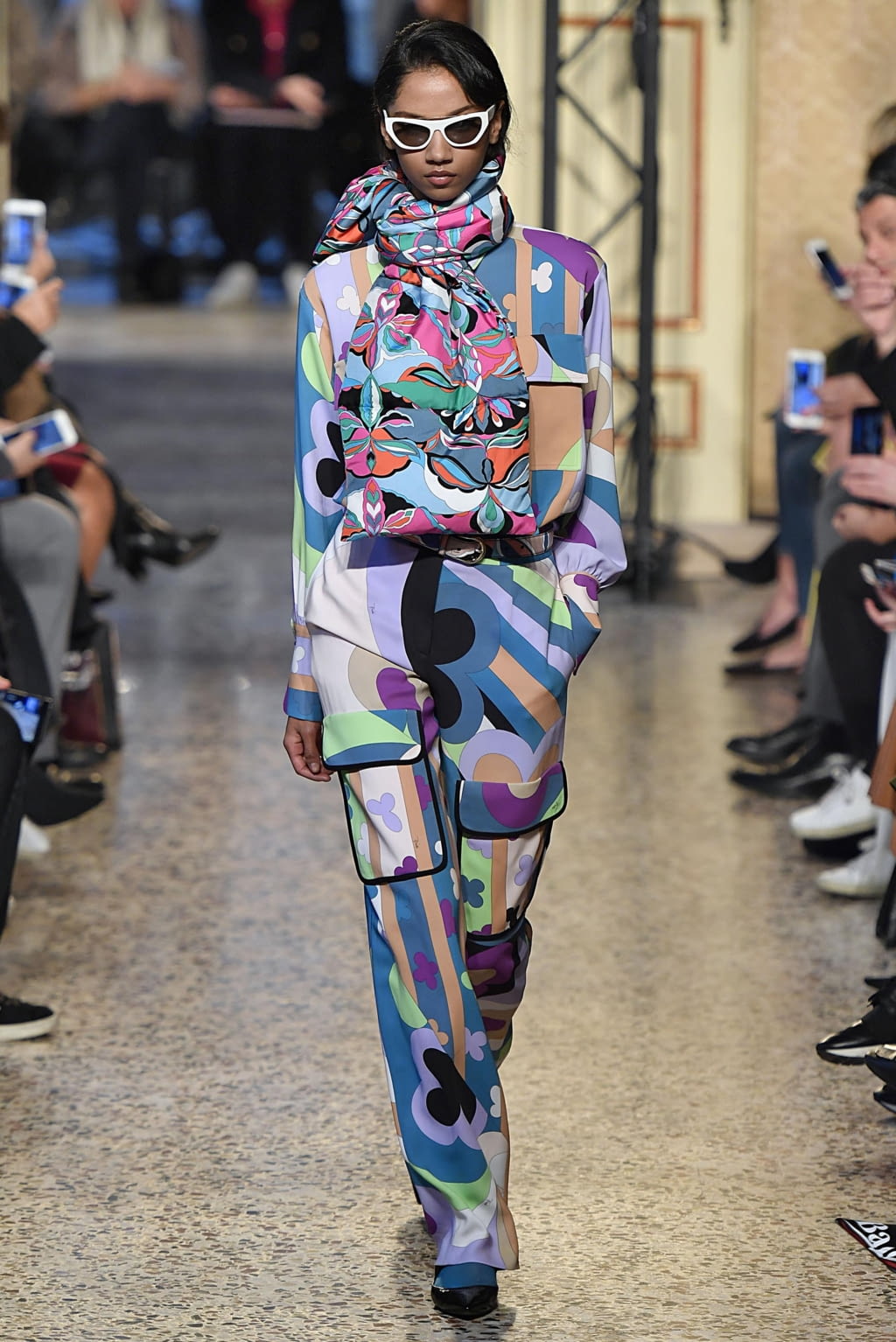Fashion Week Milan Fall/Winter 2018 look 16 from the Pucci collection womenswear