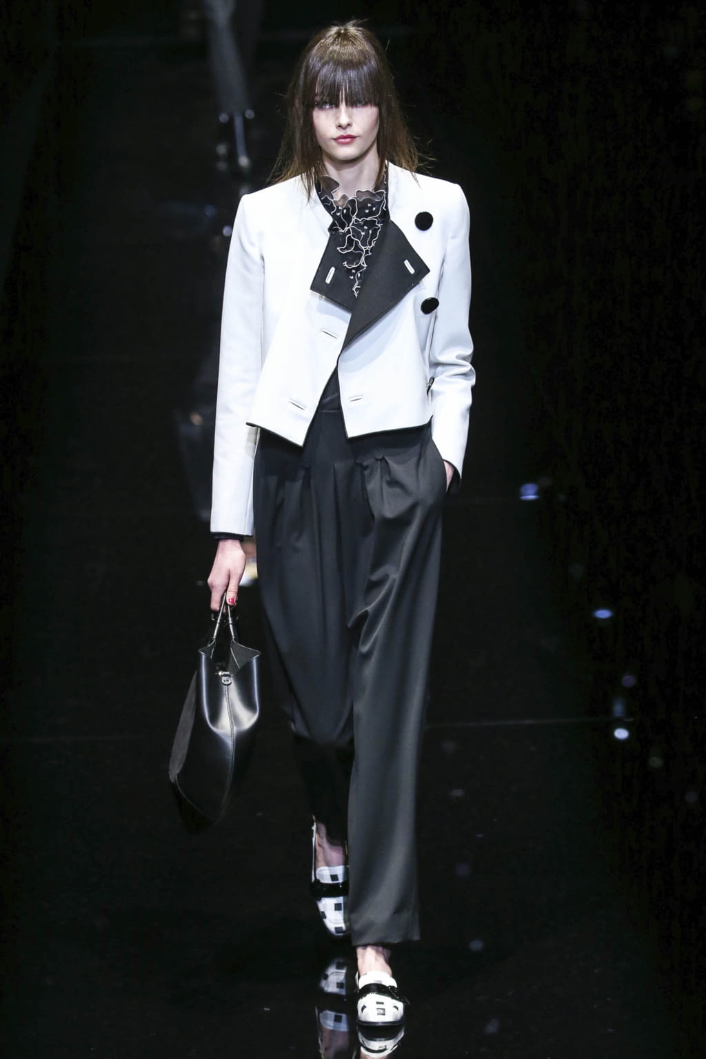 Fashion Week Milan Fall/Winter 2017 look 28 from the Emporio Armani collection womenswear