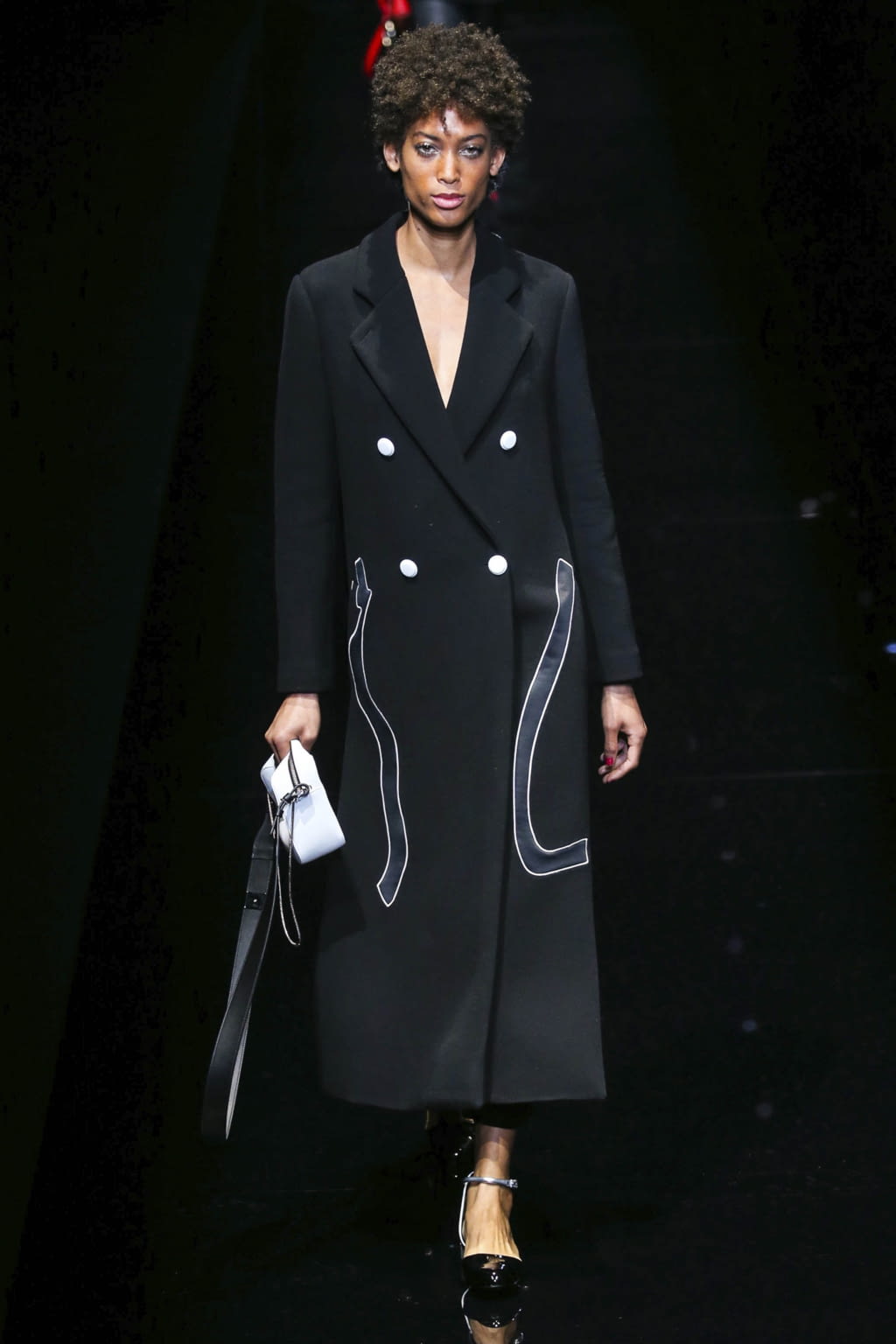 Fashion Week Milan Fall/Winter 2017 look 35 from the Emporio Armani collection womenswear