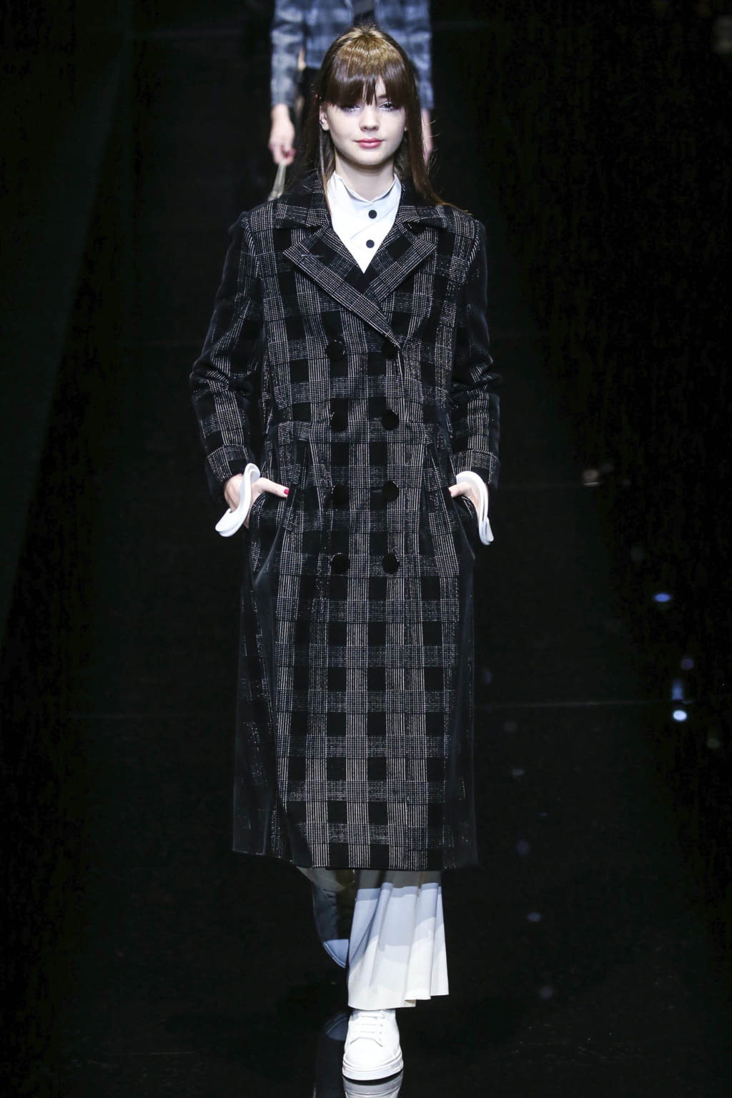 Fashion Week Milan Fall/Winter 2017 look 44 from the Emporio Armani collection womenswear