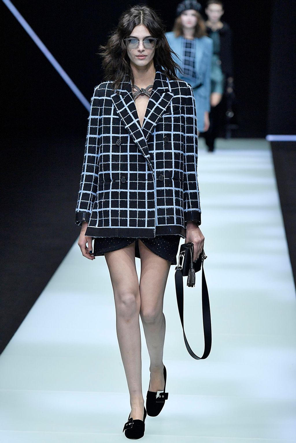 Fashion Week Milan Fall/Winter 2018 look 30 from the Emporio Armani collection womenswear