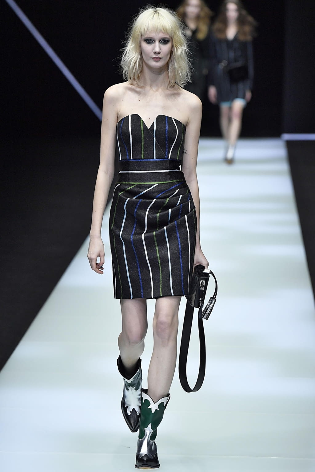 Fashion Week Milan Fall/Winter 2018 look 51 from the Emporio Armani collection womenswear