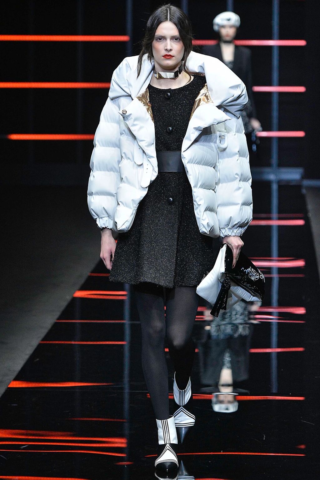 Fashion Week Milan Fall/Winter 2019 look 28 de la collection Emporio Armani womenswear