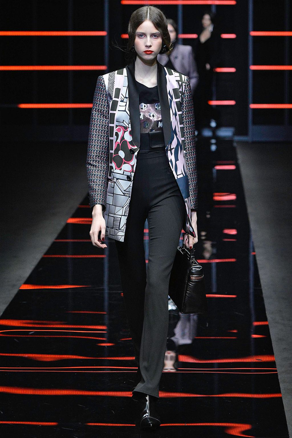 Fashion Week Milan Fall/Winter 2019 look 40 from the Emporio Armani collection womenswear