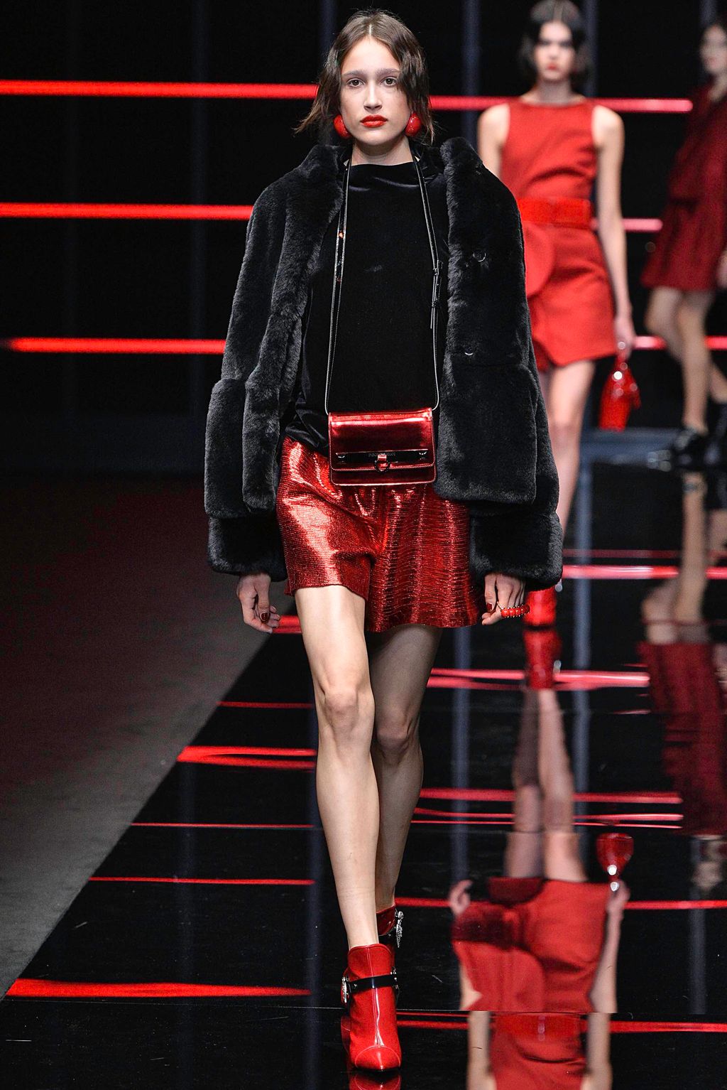 Fashion Week Milan Fall/Winter 2019 look 54 from the Emporio Armani collection womenswear