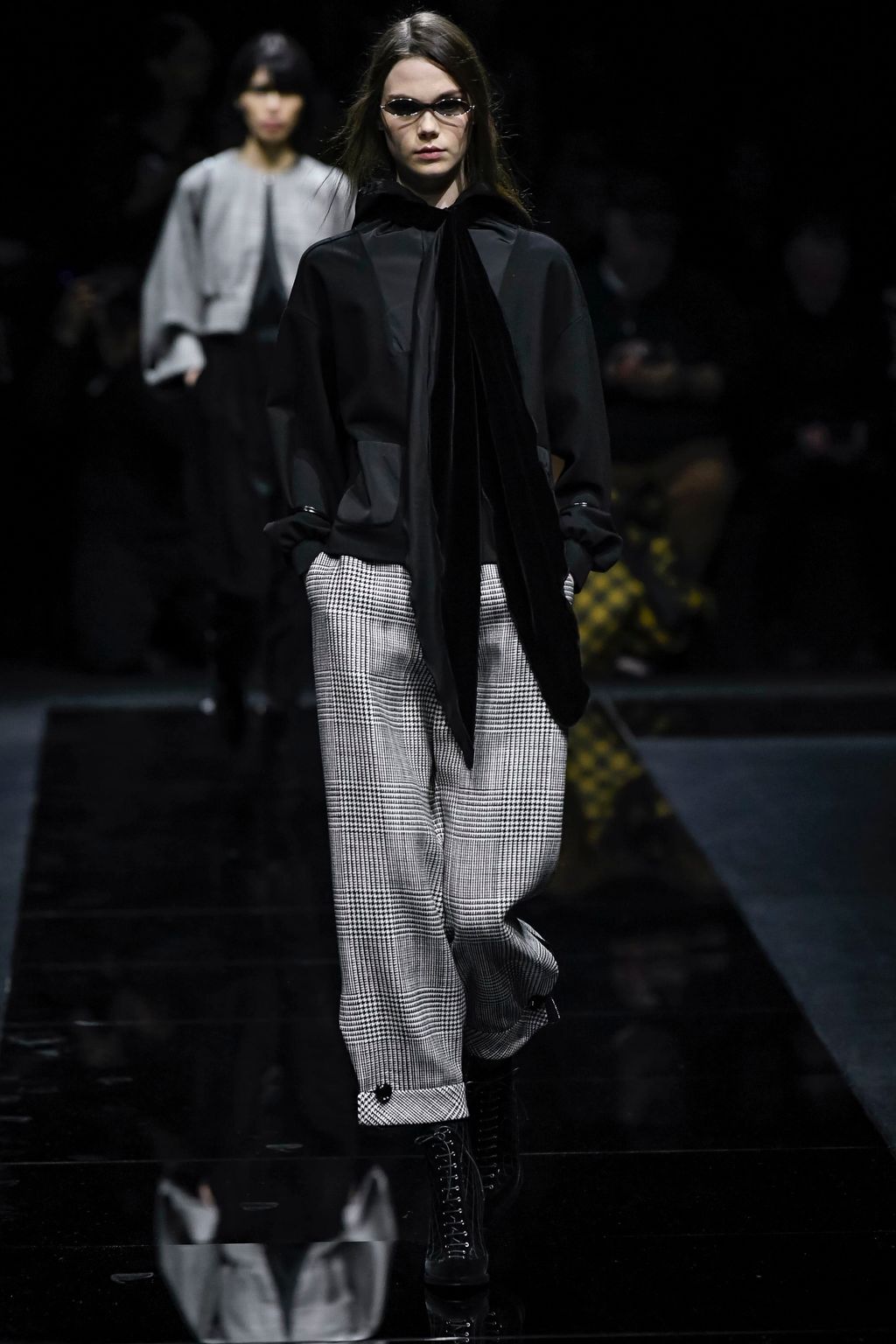 Fashion Week Milan Fall/Winter 2020 look 29 from the Emporio Armani collection womenswear
