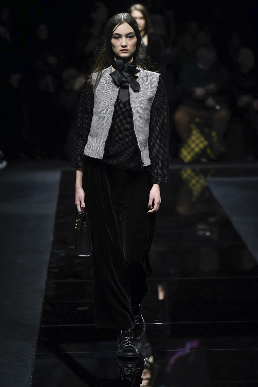 Fashion Week Milan Fall/Winter 2020 look 35 from the Emporio Armani collection womenswear