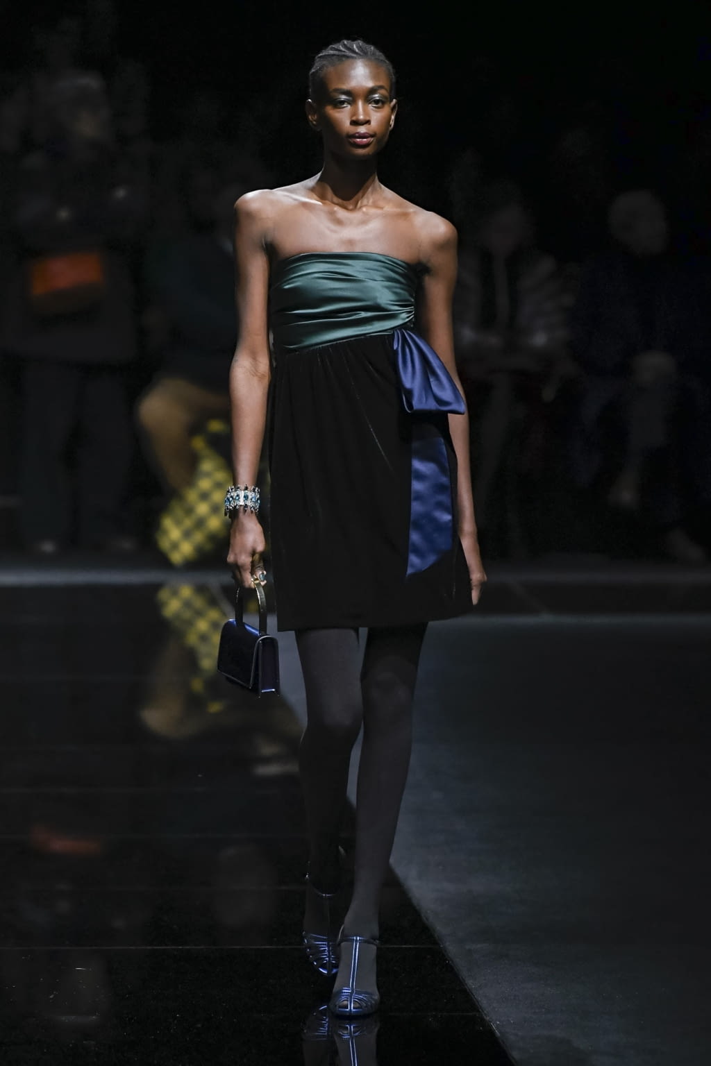Fashion Week Milan Fall/Winter 2020 look 56 de la collection Emporio Armani womenswear