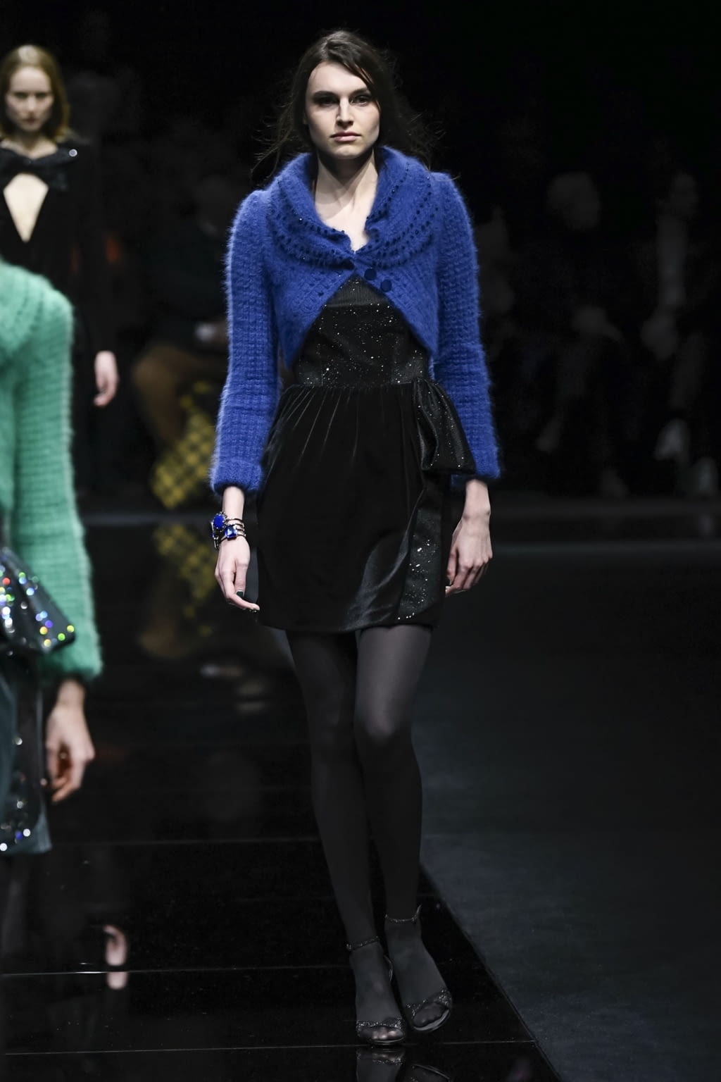 Fashion Week Milan Fall/Winter 2020 look 65 from the Emporio Armani collection 女装