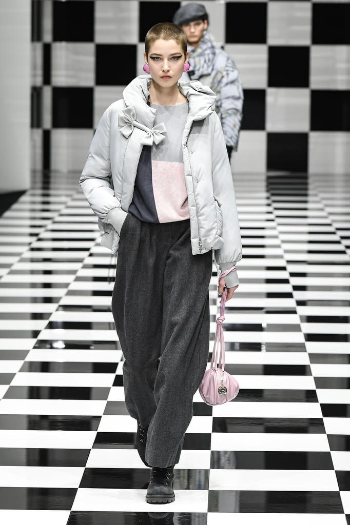 Fashion Week Milan Fall/Winter 2022 look 15 from the Emporio Armani collection womenswear