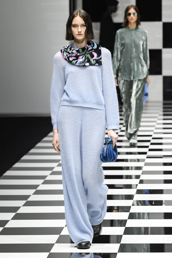 Fashion Week Milan Fall/Winter 2022 look 45 from the Emporio Armani collection womenswear