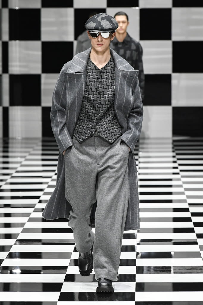 Fashion Week Milan Fall/Winter 2022 look 71 from the Emporio Armani collection womenswear