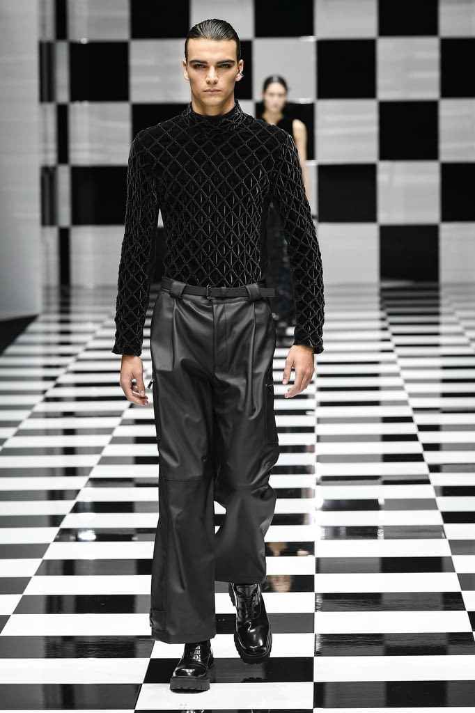 Fashion Week Milan Fall/Winter 2022 look 120 from the Emporio Armani collection womenswear