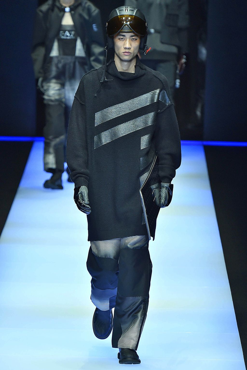 Fashion Week Milan Fall/Winter 2018 look 1 from the Emporio Armani collection menswear