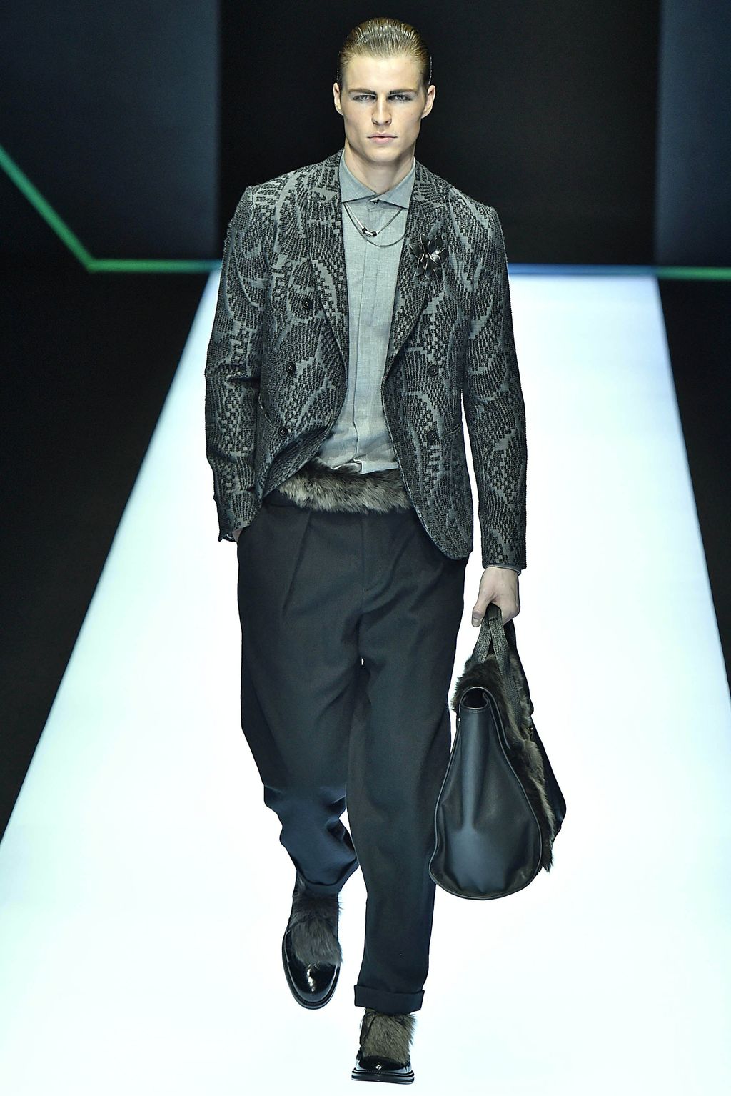 Fashion Week Milan Fall/Winter 2018 look 26 from the Emporio Armani collection 男装