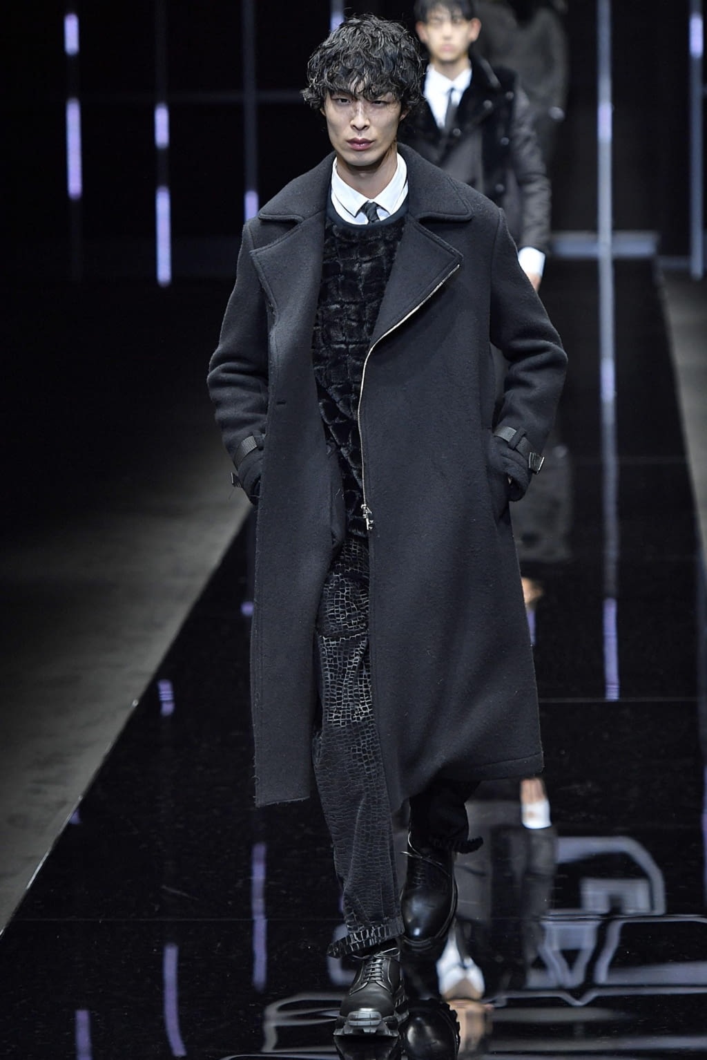 Fashion Week Milan Fall/Winter 2019 look 3 from the Emporio Armani collection 男装