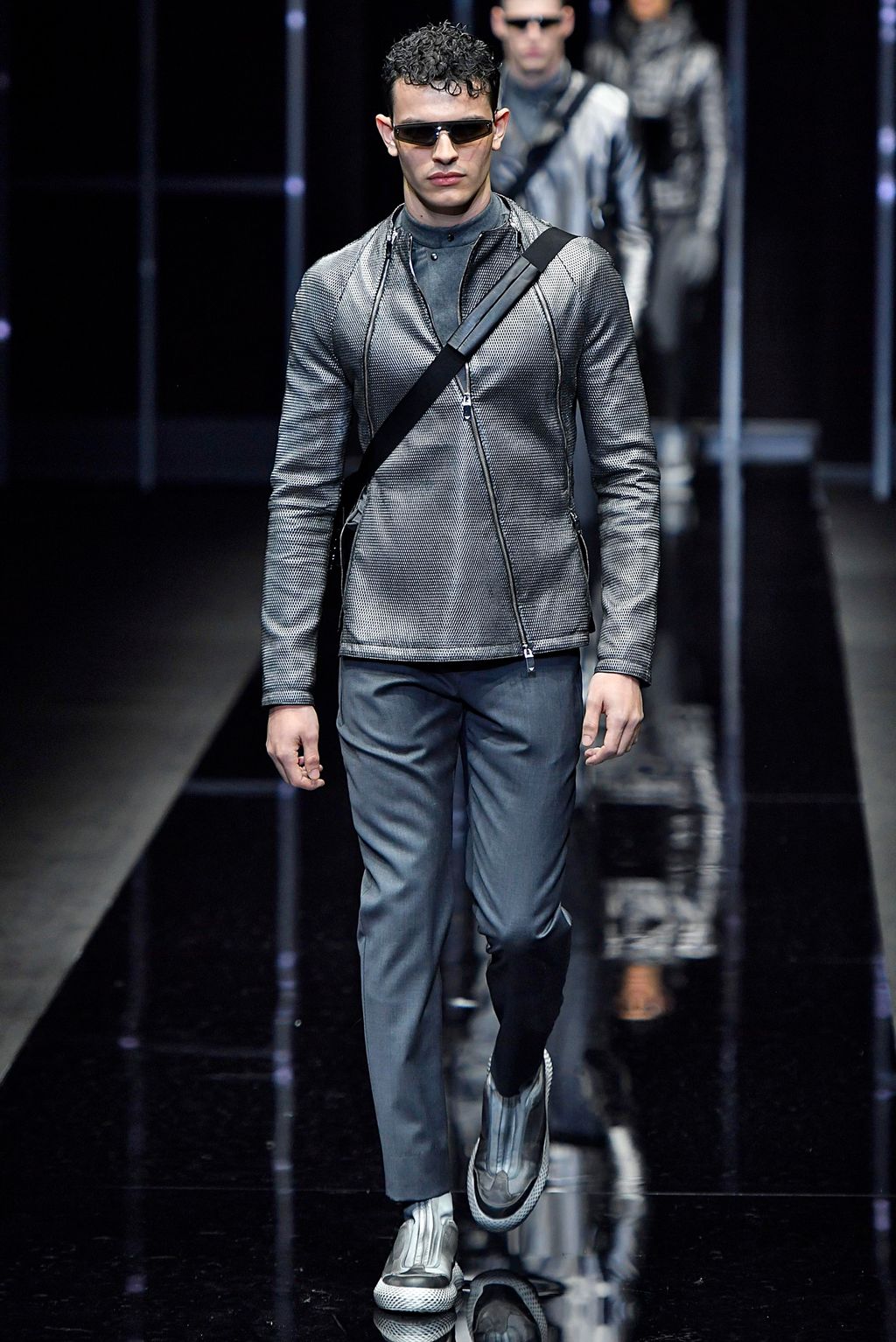 Fashion Week Milan Fall/Winter 2019 look 32 from the Emporio Armani collection menswear