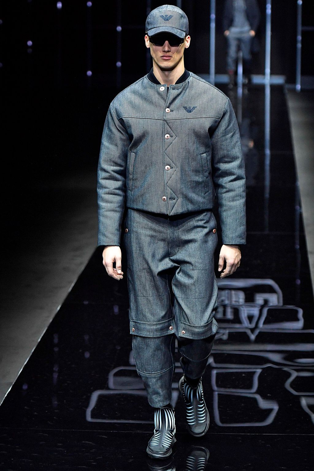 Fashion Week Milan Fall/Winter 2019 look 47 from the Emporio Armani collection 男装