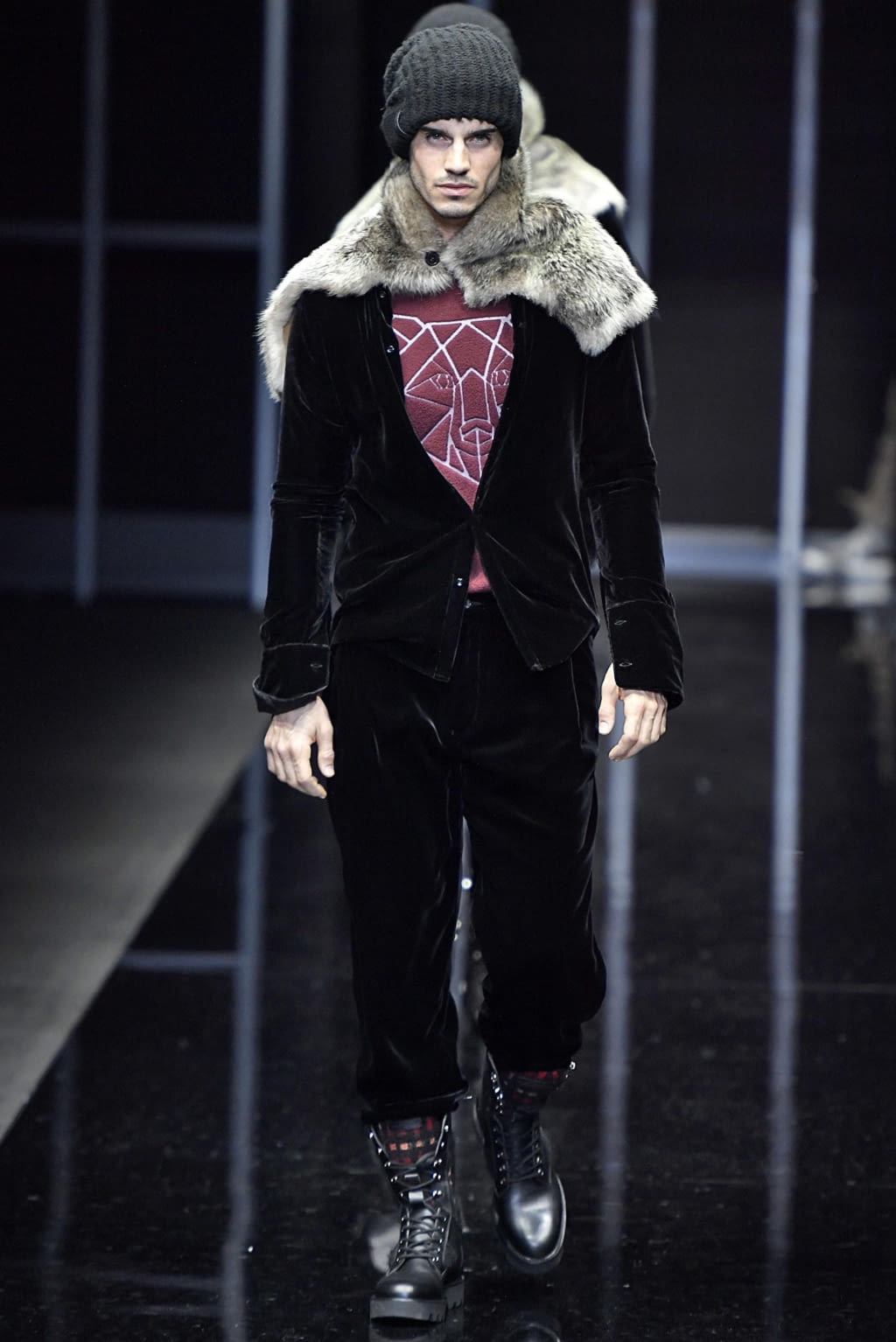 Fashion Week Milan Fall/Winter 2019 look 75 from the Emporio Armani collection 男装