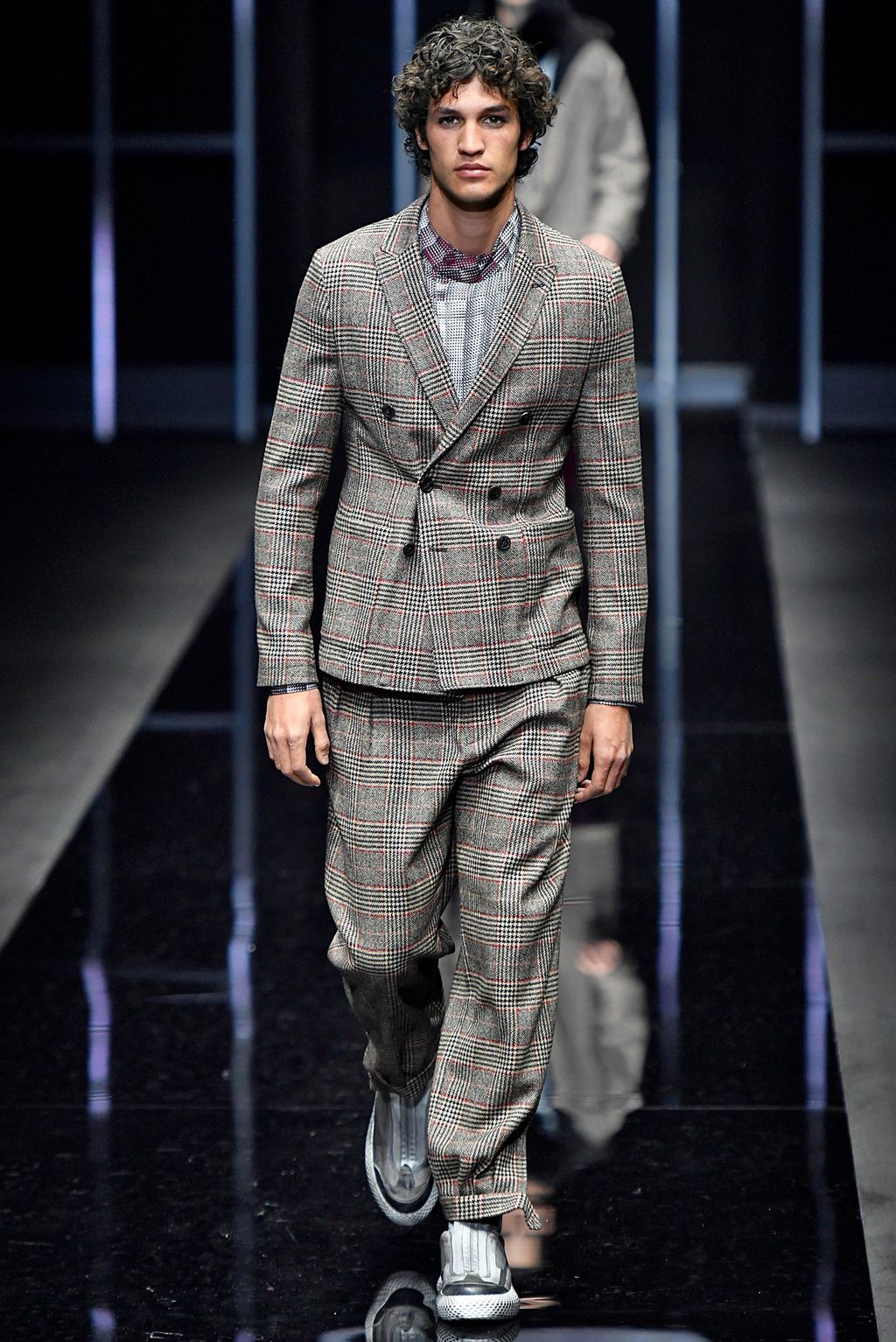 Fashion Week Milan Fall/Winter 2019 look 77 from the Emporio Armani collection menswear