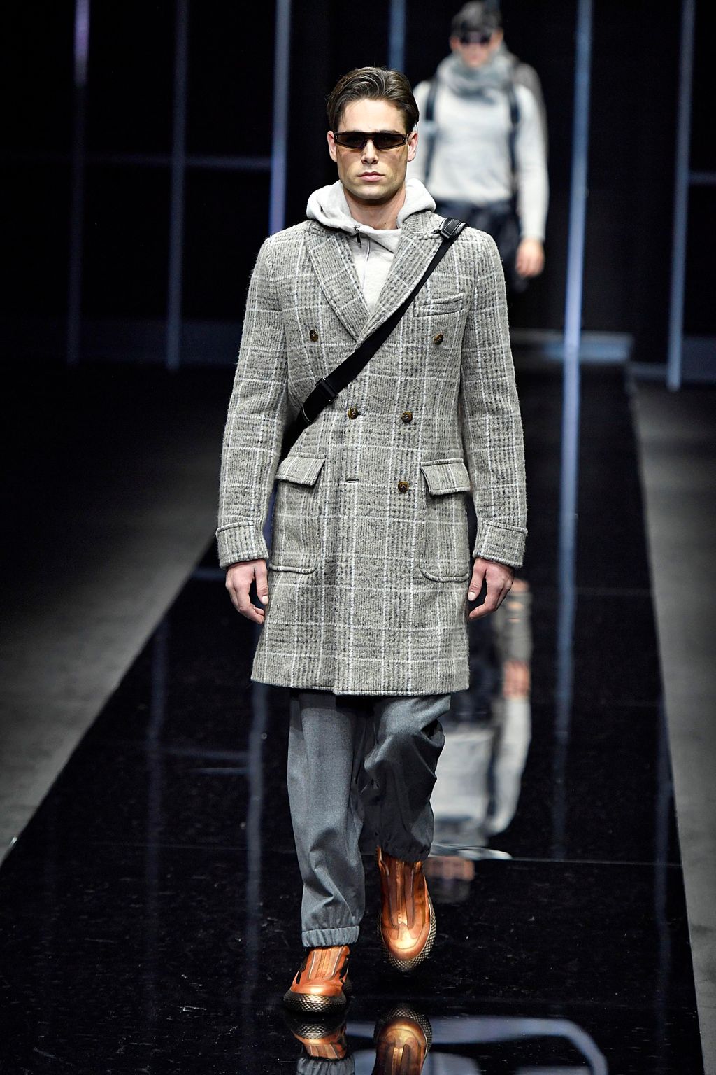 Fashion Week Milan Fall/Winter 2019 look 87 from the Emporio Armani collection 男装