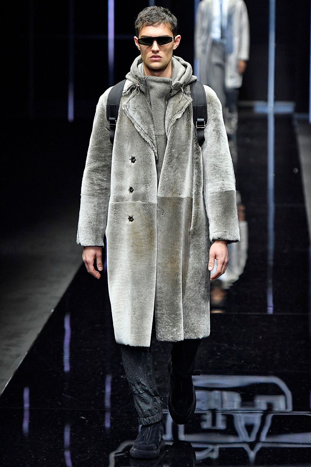 Fashion Week Milan Fall/Winter 2019 look 102 from the Emporio Armani collection menswear