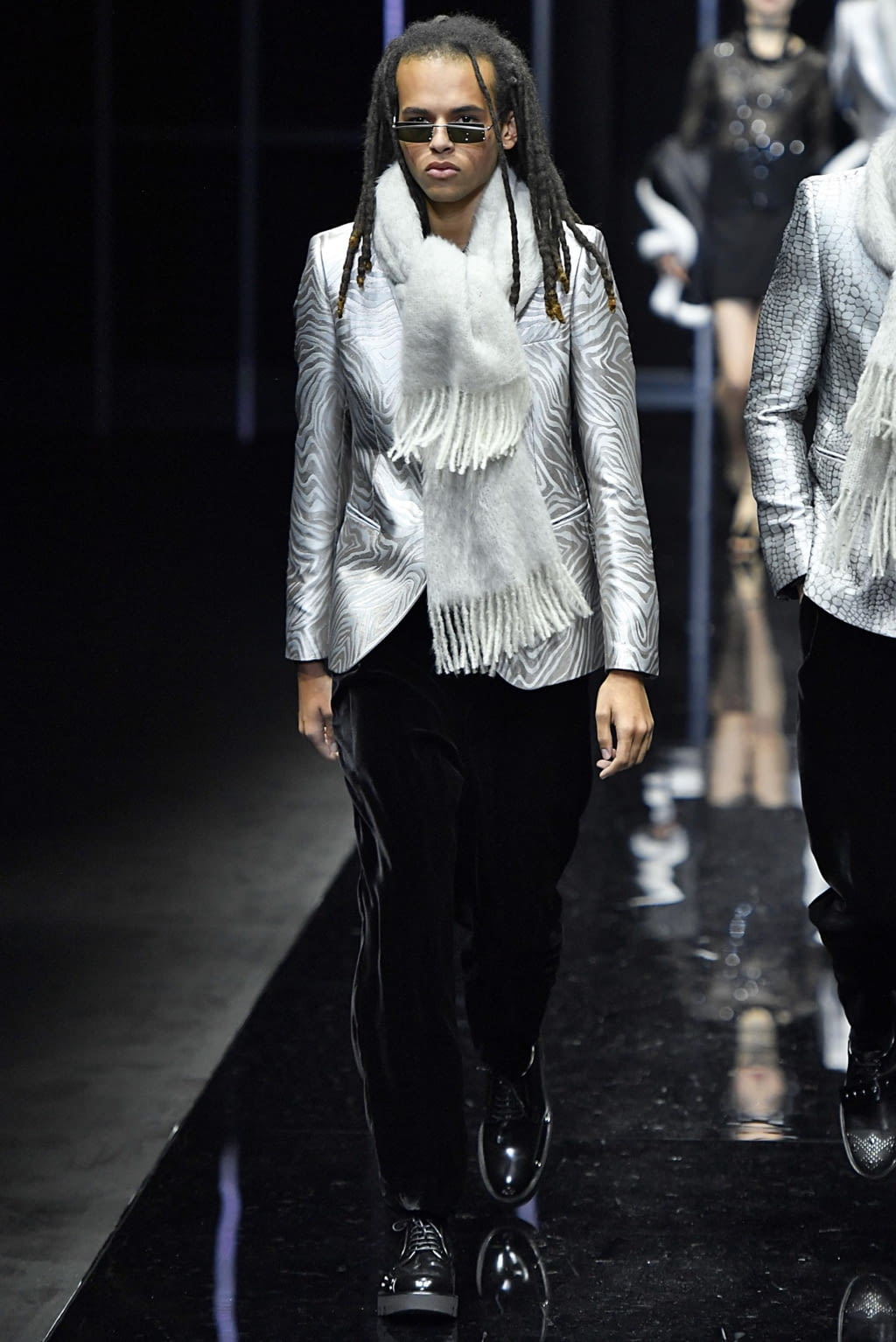 Fashion Week Milan Fall/Winter 2019 look 140 from the Emporio Armani collection 男装