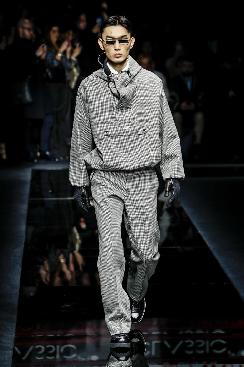 Fashion Week Milan Fall/Winter 2020 look 2 de la collection Emporio Armani menswear
