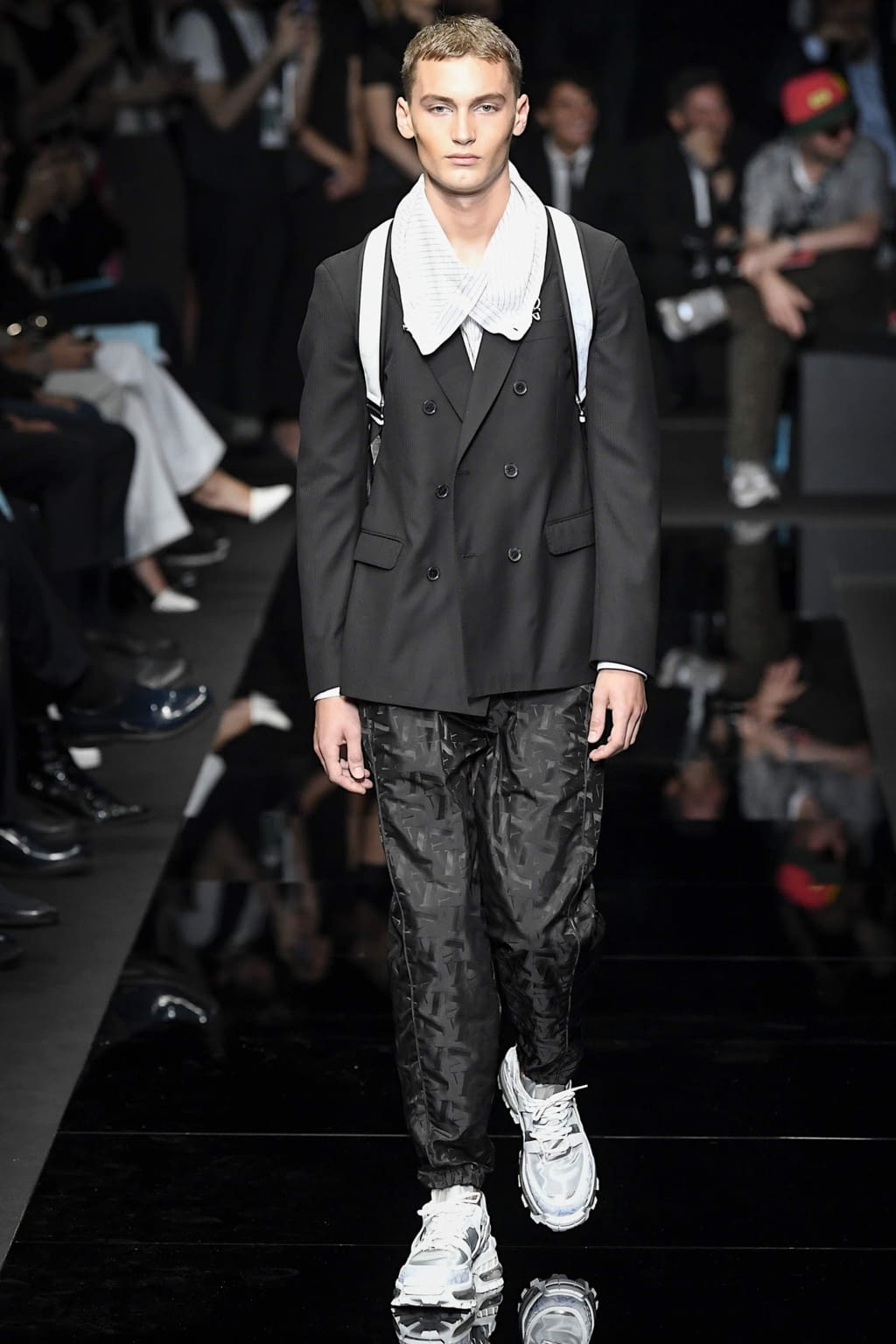 Fashion Week Milan Spring/Summer 2020 look 19 from the Emporio Armani collection 男装