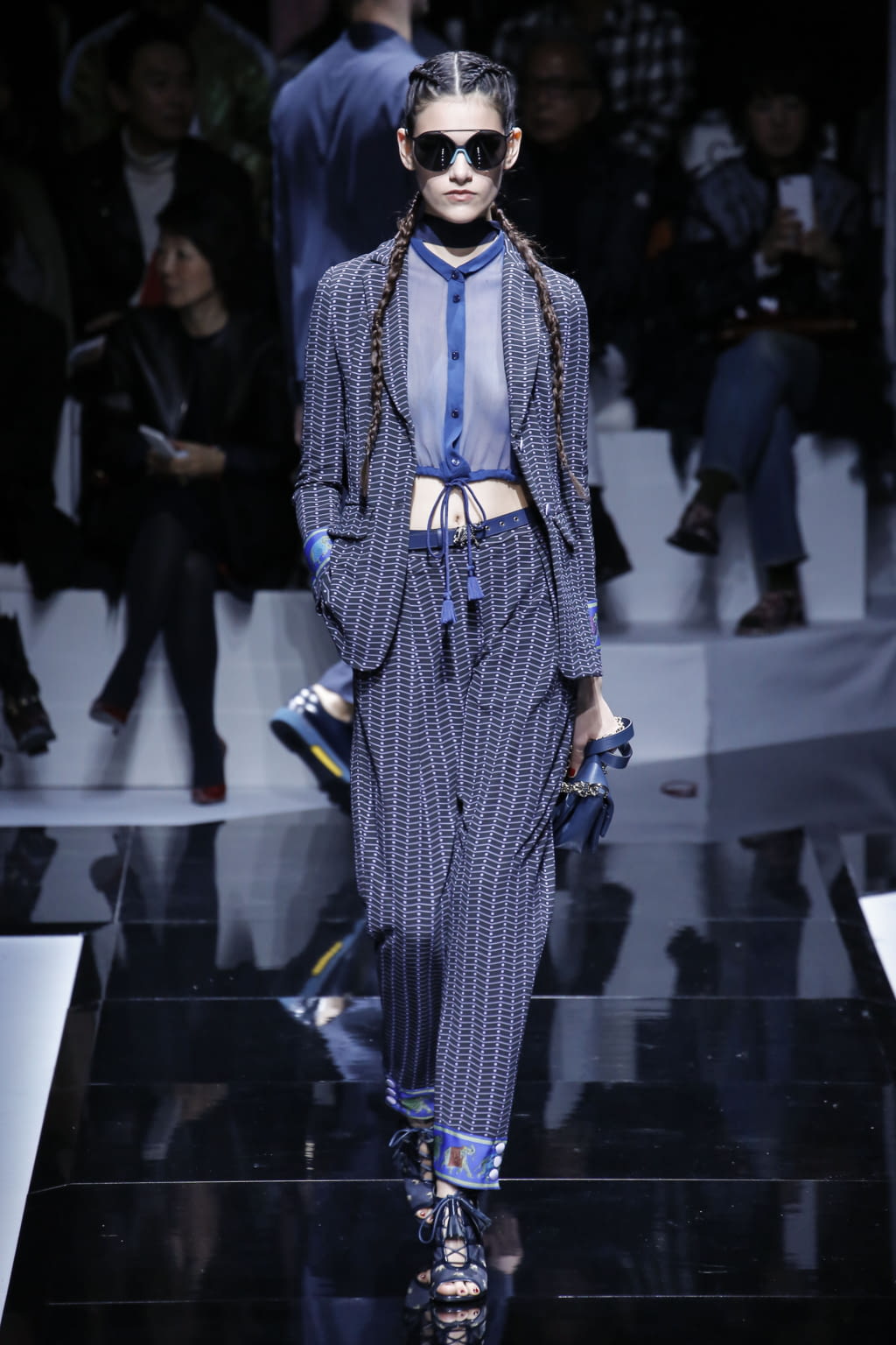 Fashion Week Paris Spring/Summer 2017 look 6 from the Emporio Armani collection womenswear