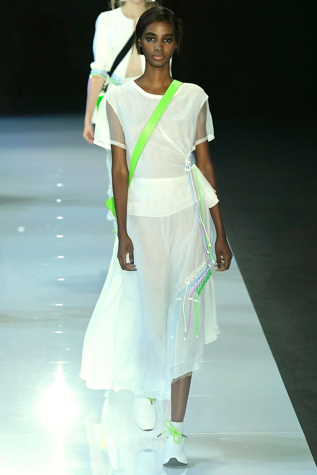 Fashion Week London Spring/Summer 2018 look 27 de la collection Emporio Armani womenswear