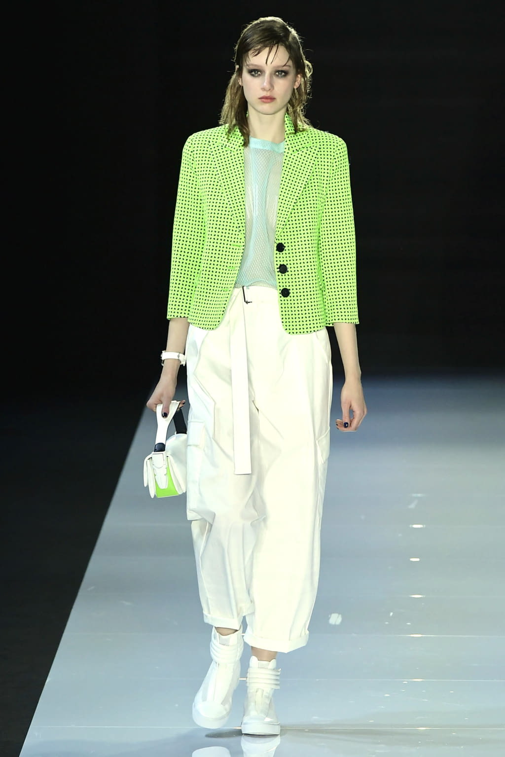 Fashion Week London Spring/Summer 2018 look 32 from the Emporio Armani collection womenswear