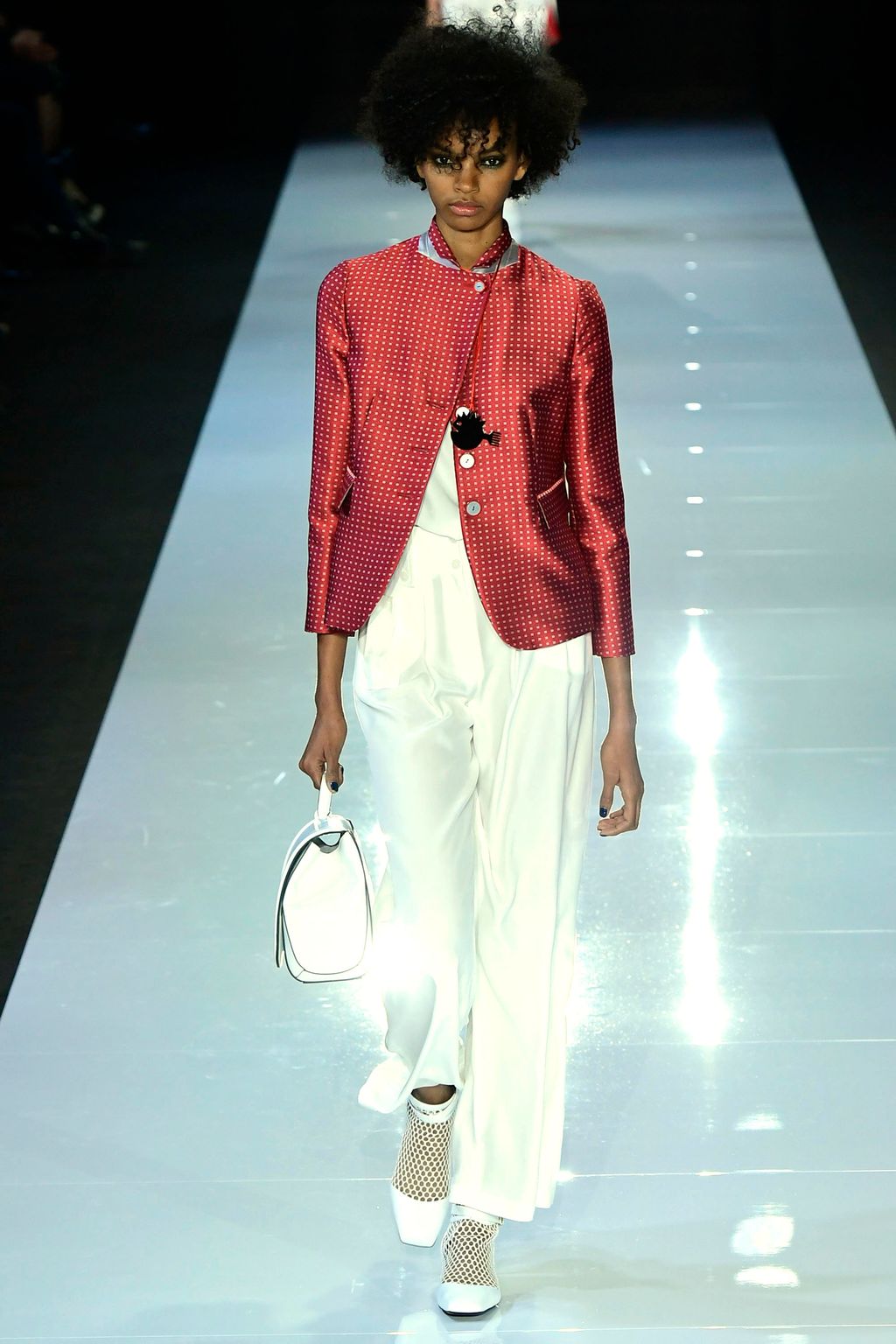 Fashion Week London Spring/Summer 2018 look 39 de la collection Emporio Armani womenswear