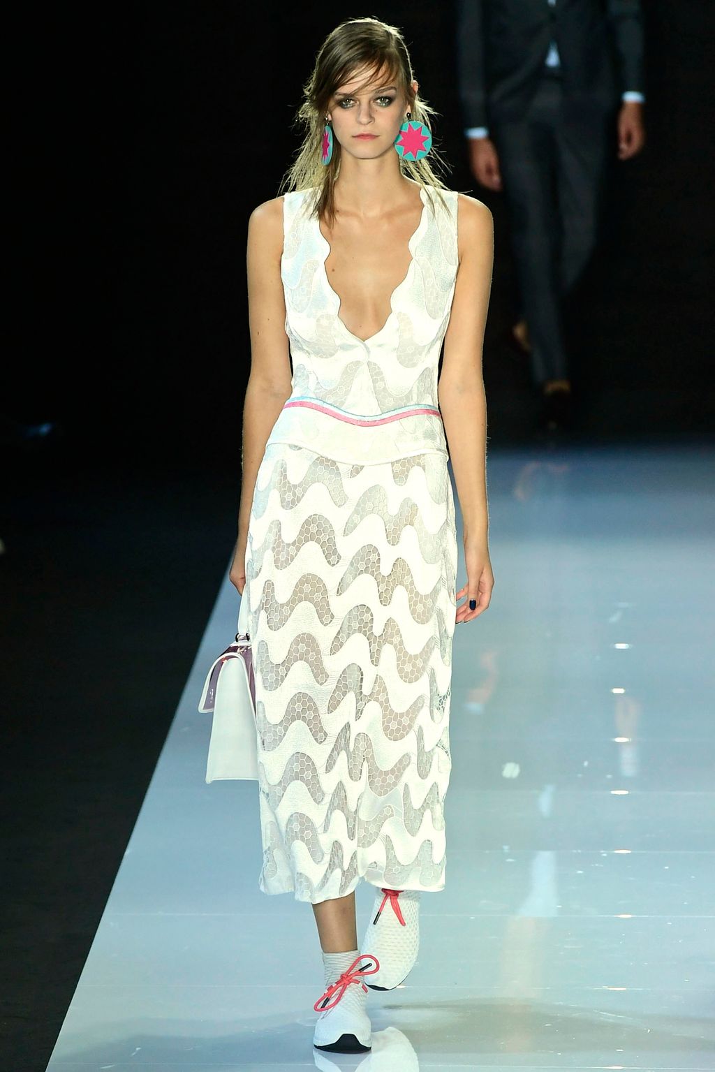 Fashion Week London Spring/Summer 2018 look 55 from the Emporio Armani collection womenswear