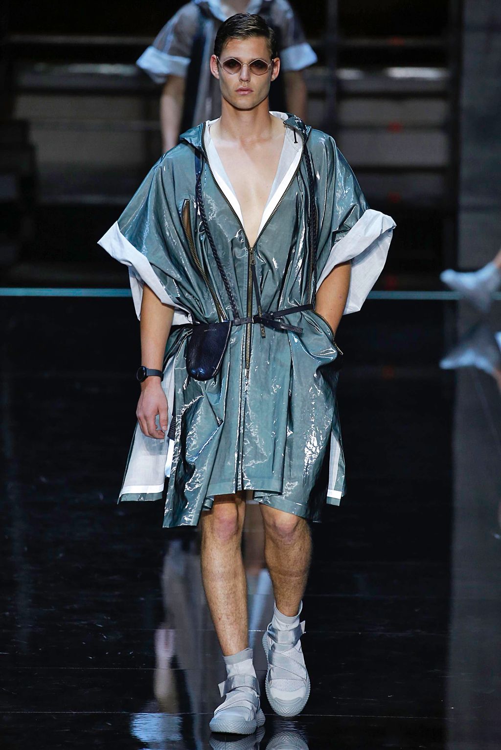 Fashion Week Milan Spring/Summer 2019 look 2 from the Emporio Armani collection womenswear