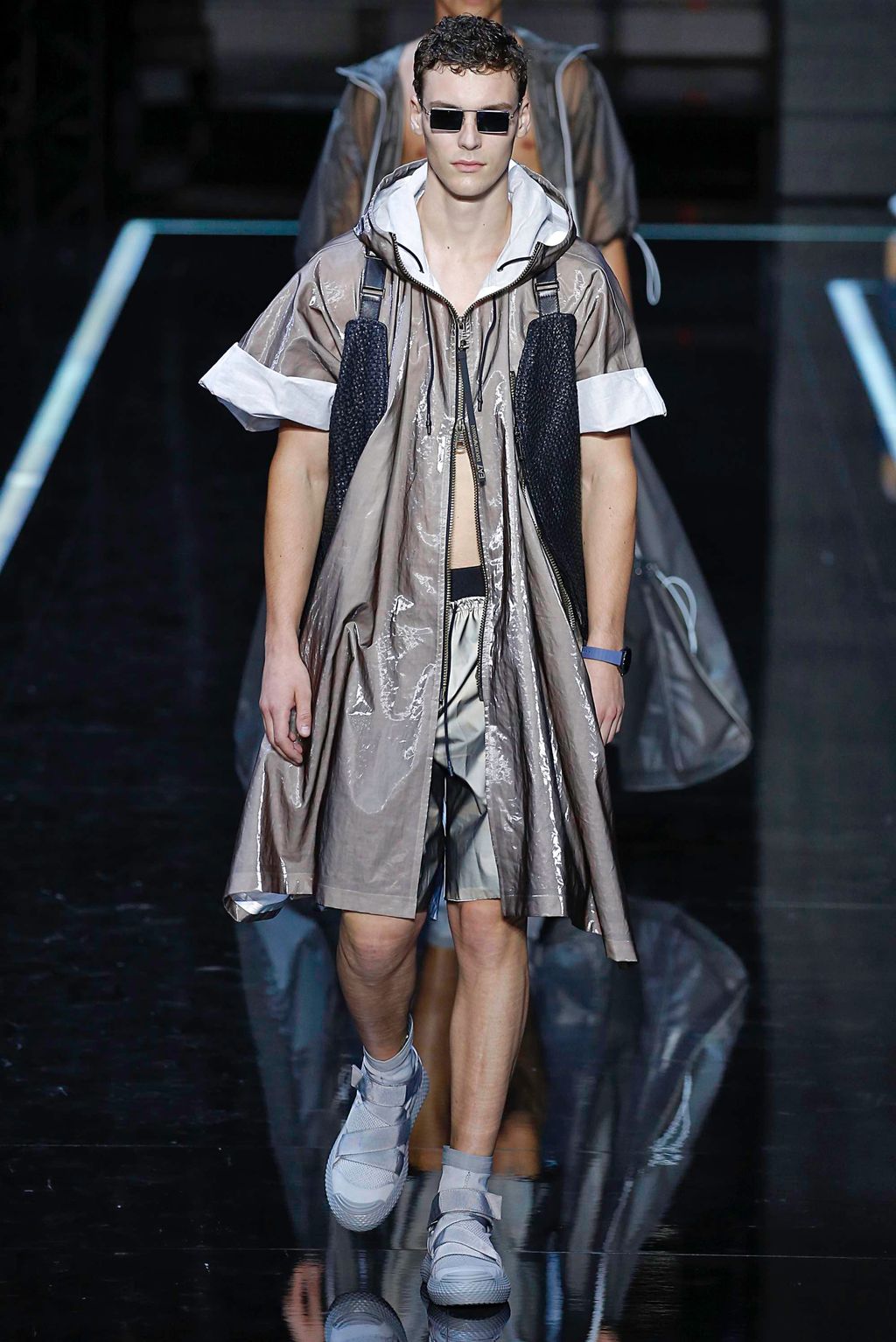 Fashion Week Milan Spring/Summer 2019 look 1 from the Emporio Armani collection womenswear