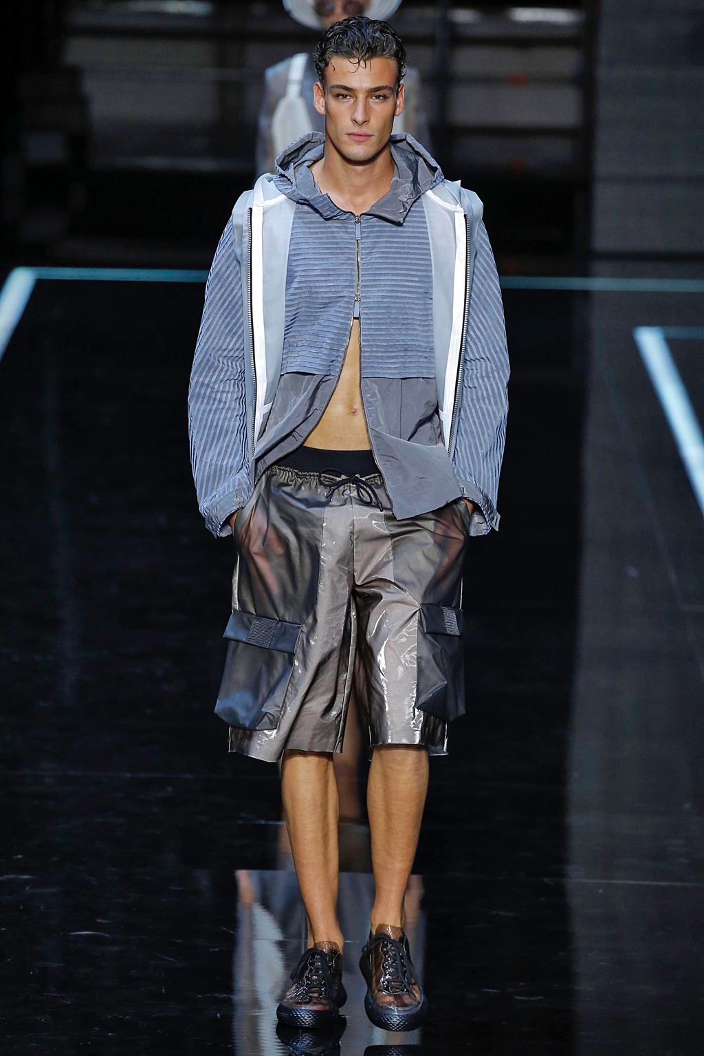 Fashion Week Milan Spring/Summer 2019 look 7 from the Emporio Armani collection womenswear