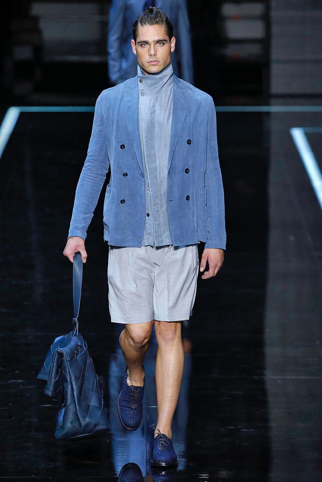 Fashion Week Milan Spring/Summer 2019 look 12 from the Emporio Armani collection womenswear