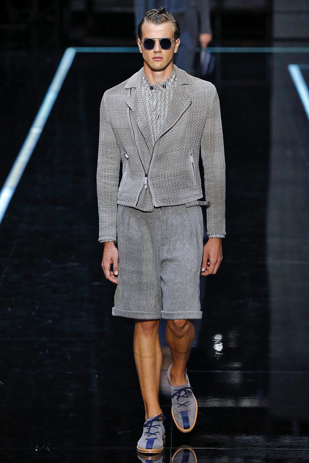 Fashion Week Milan Spring/Summer 2019 look 18 from the Emporio Armani collection womenswear