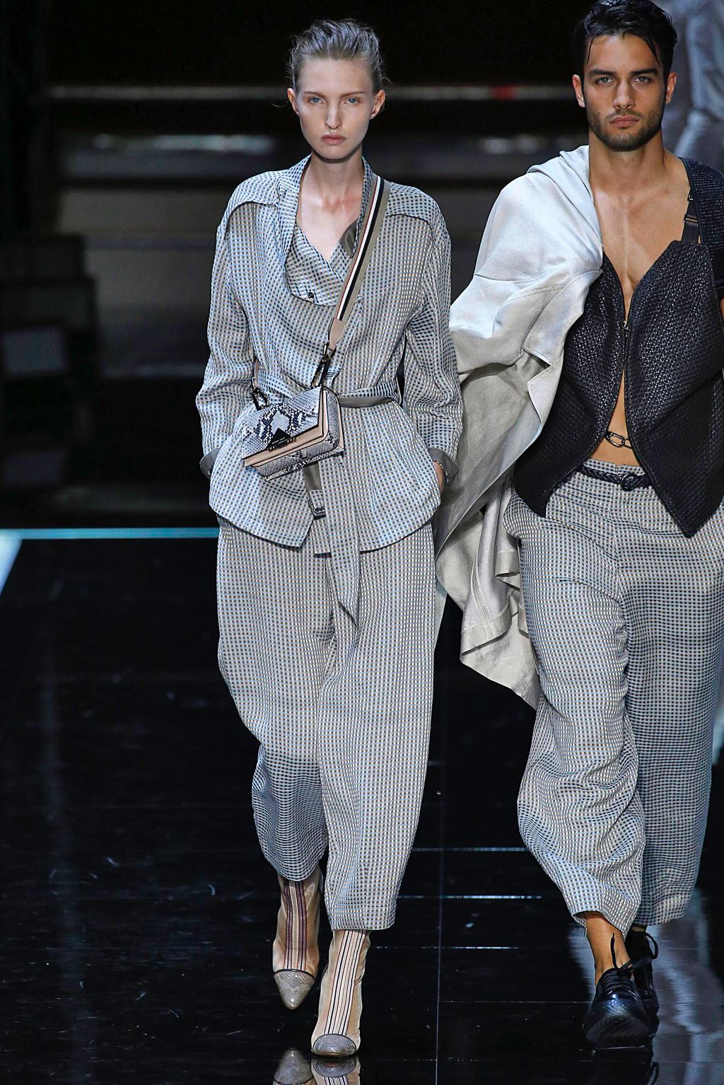 Fashion Week Milan Spring/Summer 2019 look 20 from the Emporio Armani collection womenswear