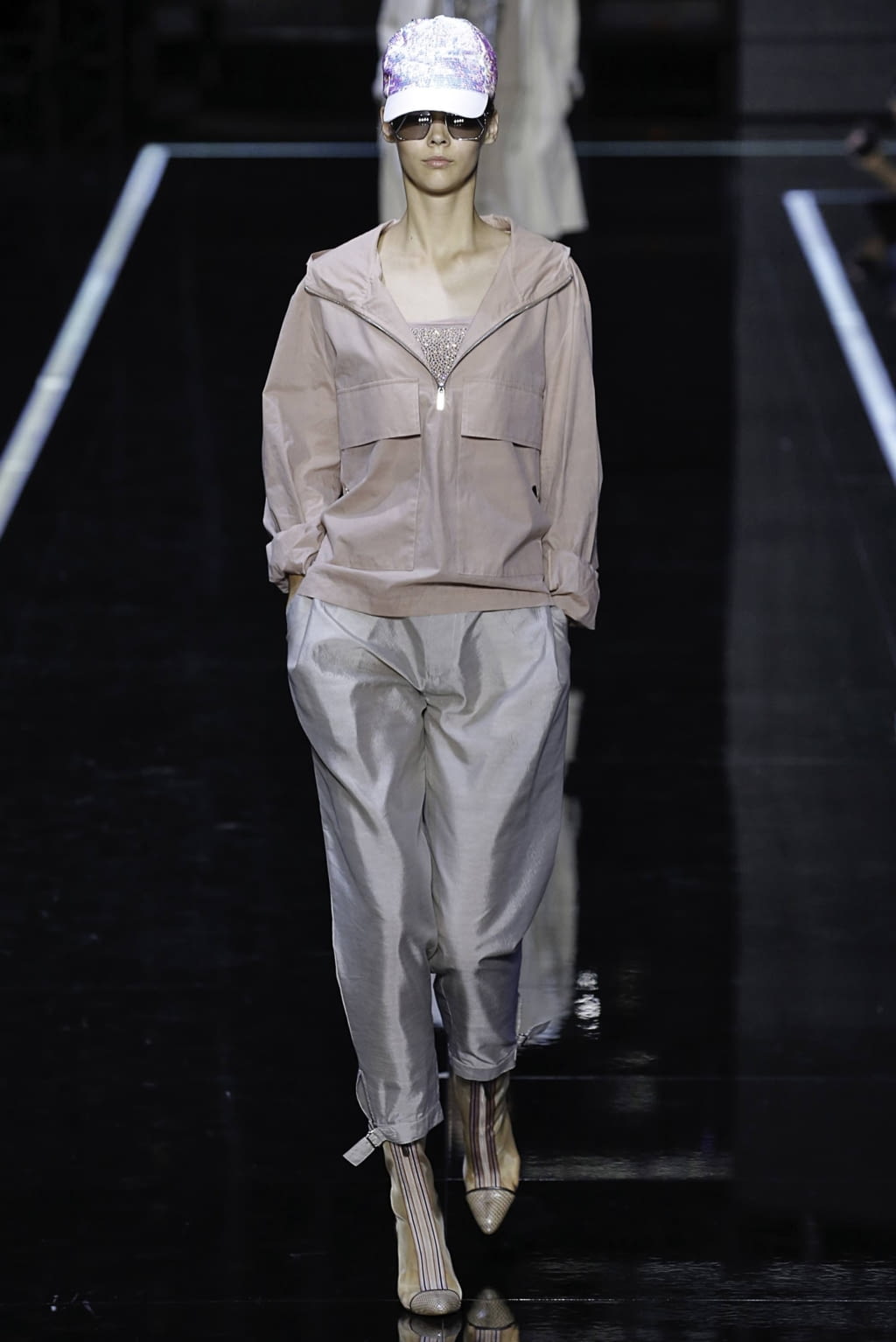 Fashion Week Milan Spring/Summer 2019 look 35 from the Emporio Armani collection womenswear