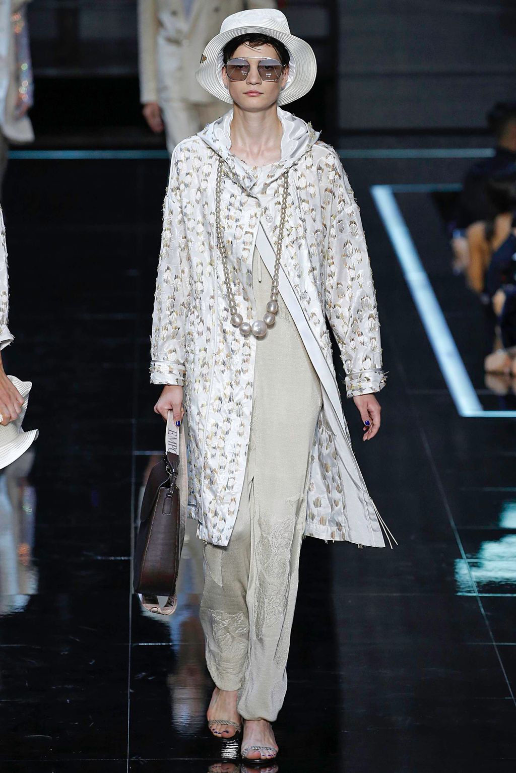 Fashion Week Milan Spring/Summer 2019 look 54 from the Emporio Armani collection womenswear