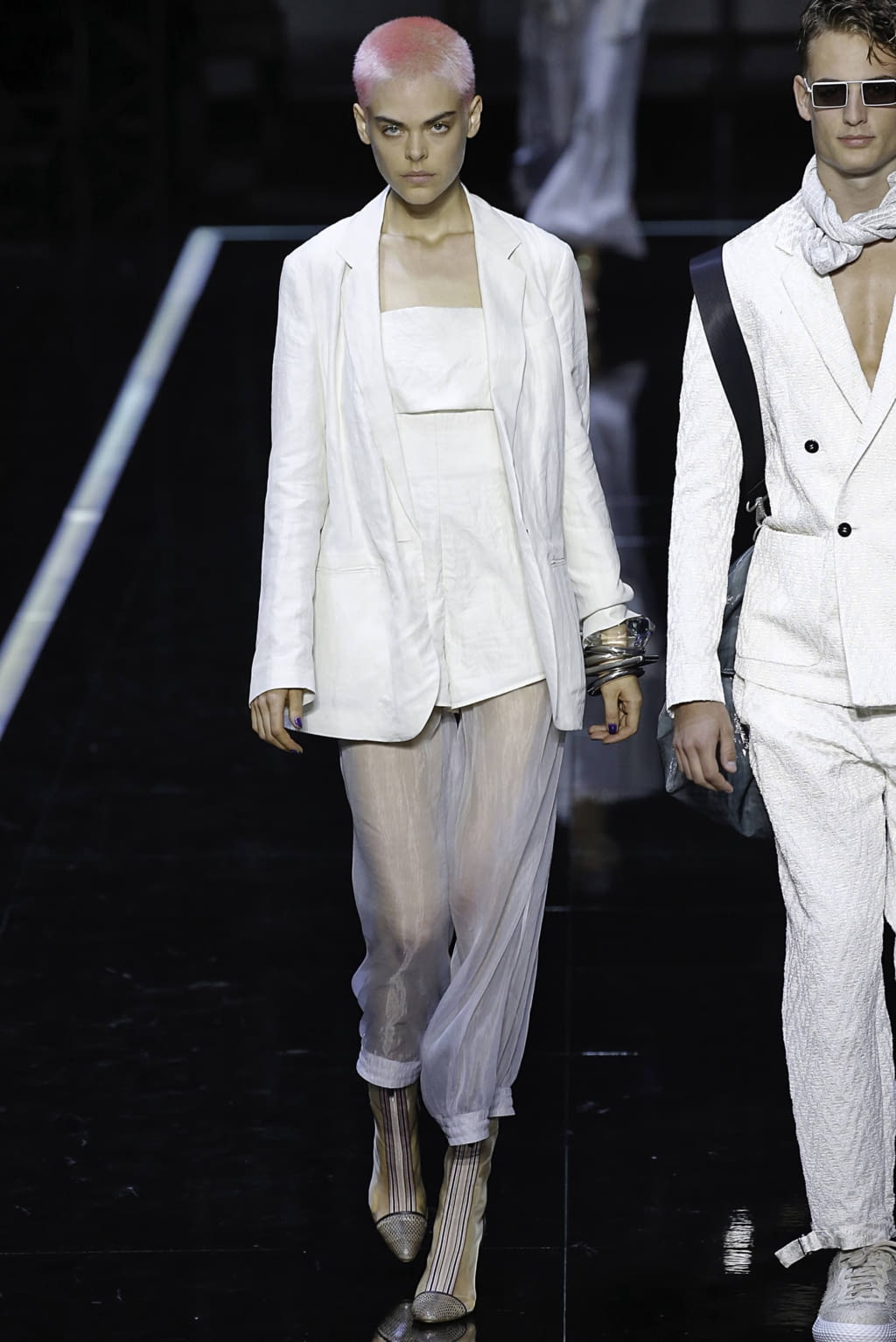 Fashion Week Milan Spring/Summer 2019 look 60 from the Emporio Armani collection 女装