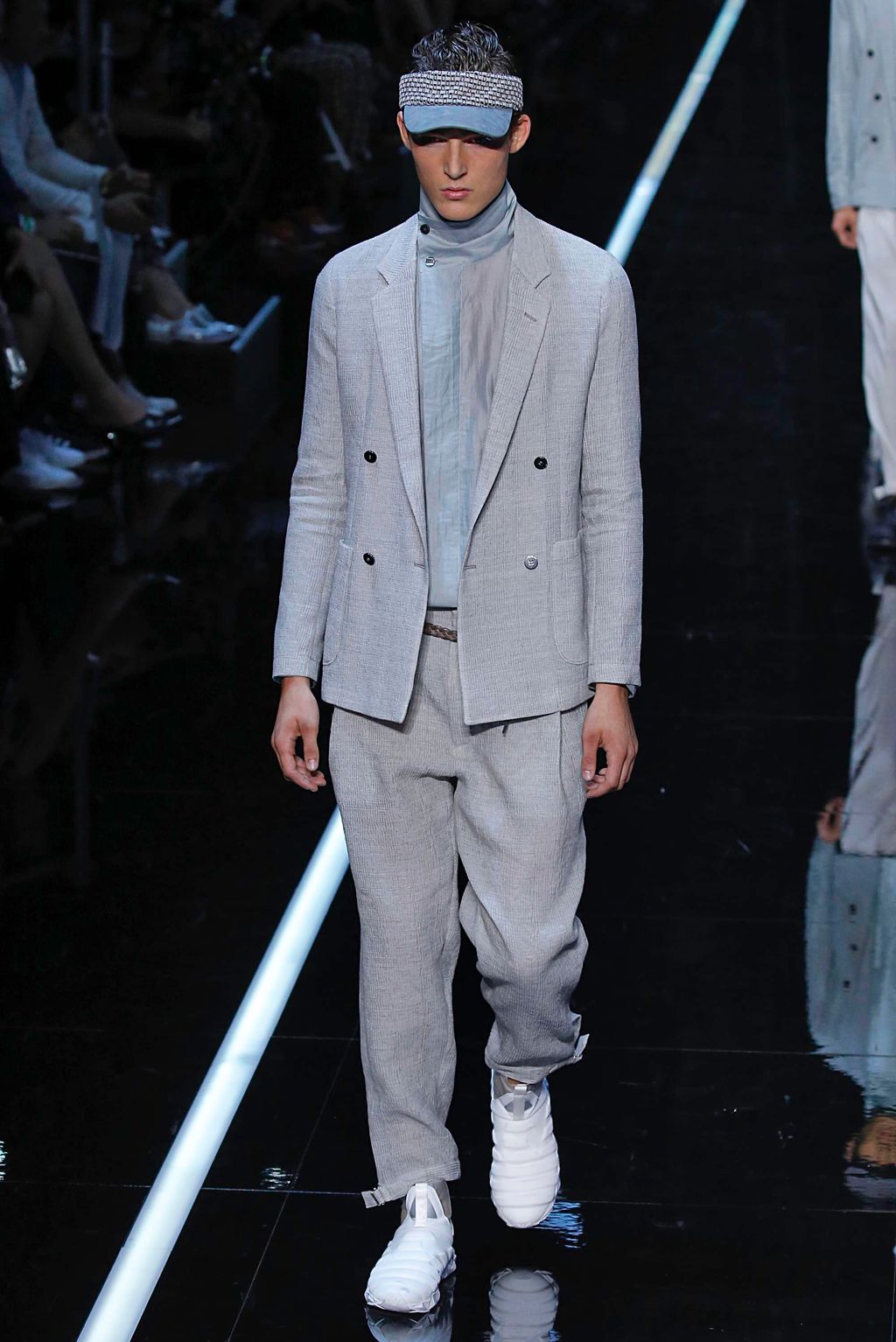 Fashion Week Milan Spring/Summer 2019 look 82 from the Emporio Armani collection womenswear