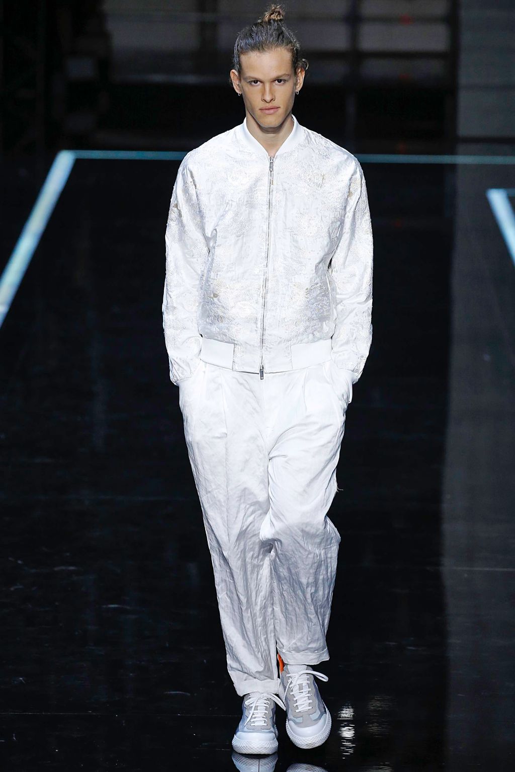 Fashion Week Milan Spring/Summer 2019 look 86 from the Emporio Armani collection womenswear