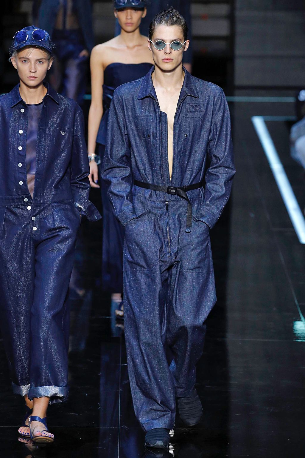 Fashion Week Milan Spring/Summer 2019 look 100 from the Emporio Armani collection womenswear