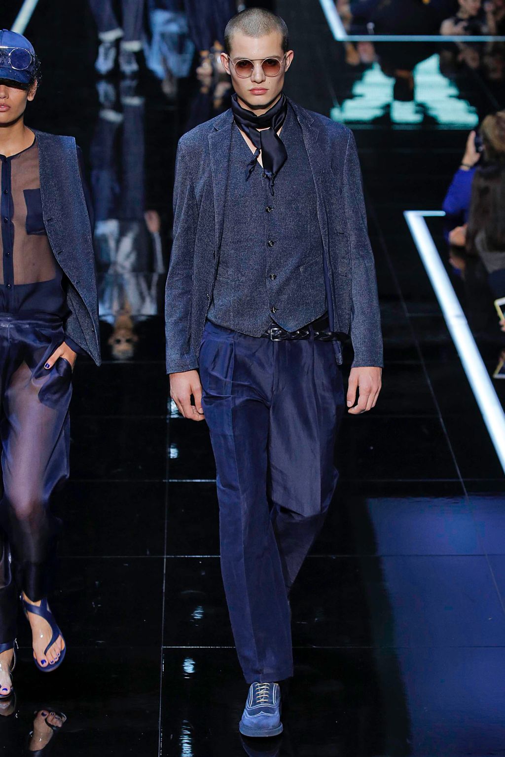 Fashion Week Milan Spring/Summer 2019 look 103 from the Emporio Armani collection 女装