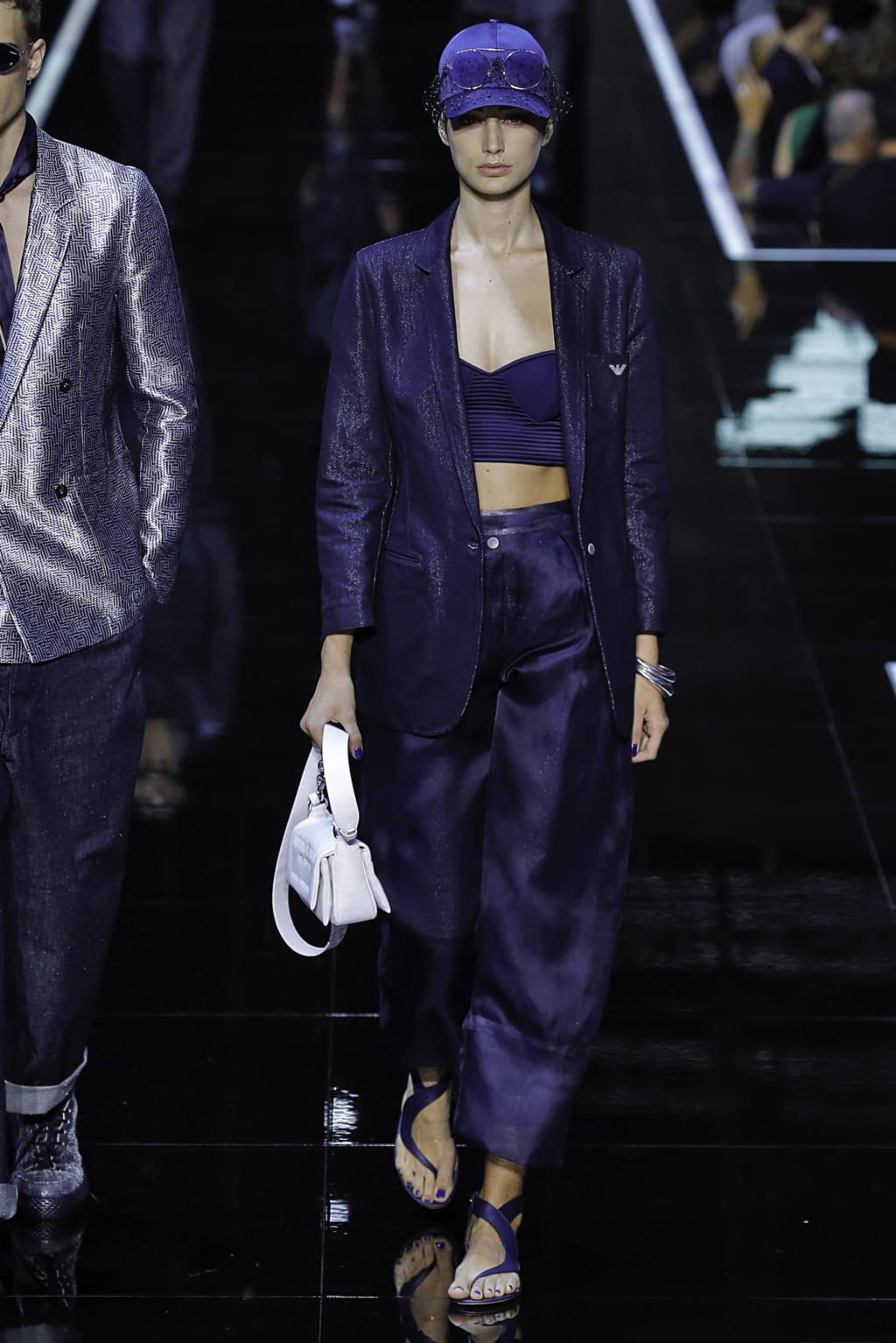 Fashion Week Milan Spring/Summer 2019 look 107 from the Emporio Armani collection 女装